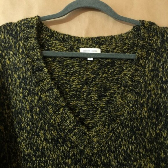 UO | Silence + Noise V-Neck Wool Blend Marled Knit Chunky Pullover Sweater Sz M - Picture 4 of 9
